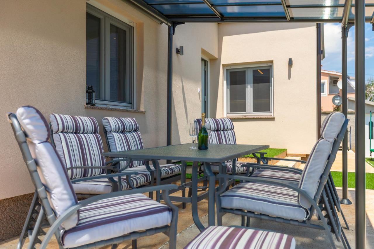 Villa Giorgina Banjole Esterno foto