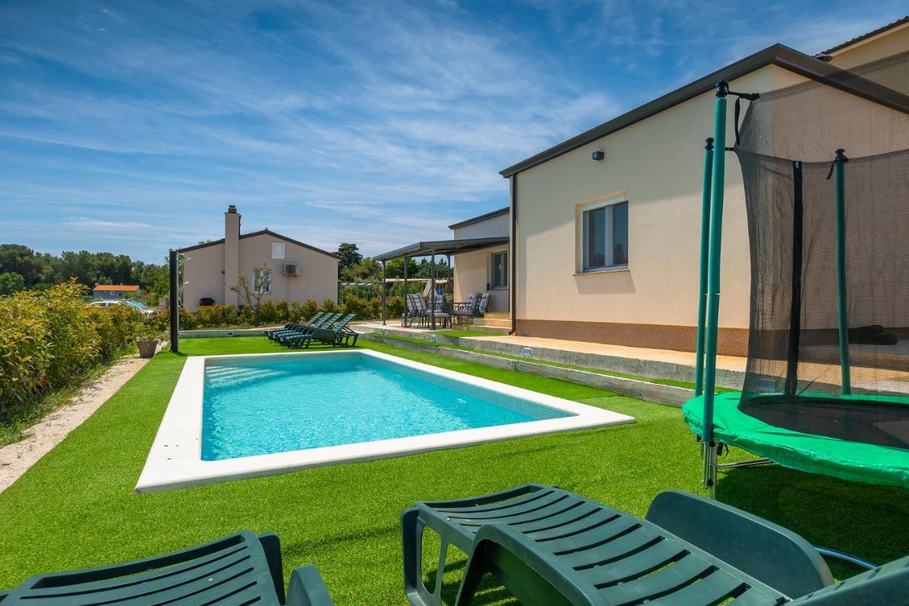Villa Giorgina Banjole Esterno foto